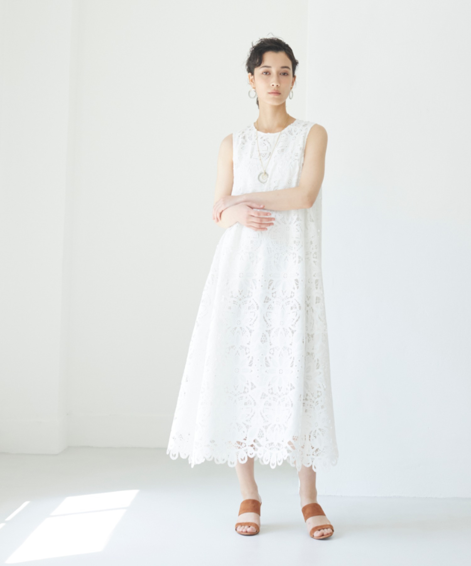 安心 保証 新品 ANAYI ドローイングエンブロイダリーワンピース | www