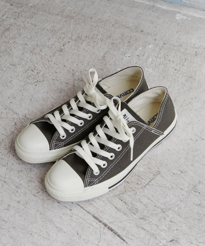 【中古】 Relax ＆ Party Ivory Ivory Pearlescent Leather Gem-Buckle Double-Strap Heeled