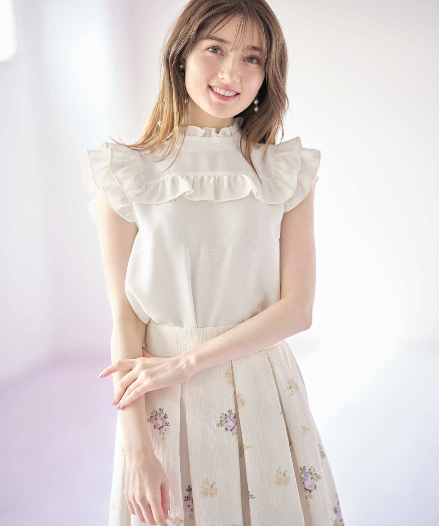 【 7/10 20:00〜！ SUMMER SALE 】 NOUQUE (ヌーク) バックリボン フリルスリーブ ブラウス フリル付きバックリボンノースリーブブラウス(503983619
