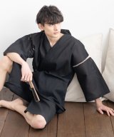 ブラック