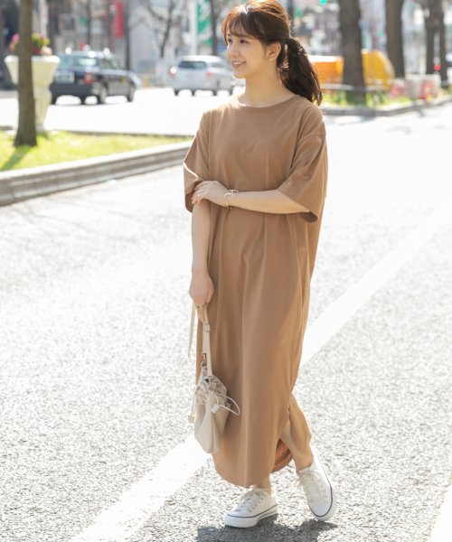 セール43 Off ラウンド スリット マキシ ワンピース コットン Tシャツ ロング 丈 半袖 カットソー ゆったり 春 夏 アドティエ Ad Thie D Fashion セール43 Off ラウンド スリット マキシ ワンピース コットン Tシャツ ロング 丈 半袖 カットソー ゆったり 春 夏 アドティエ Ad Thie D Fashion