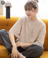 ベージュ