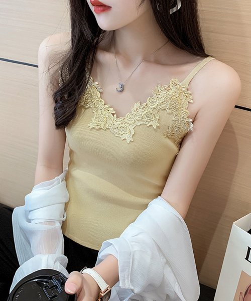 セール】インナー キャミソール 刺? タンクトップ レディーストップス 花柄レース 肌着 下着 Vネック レース 大人 シンプル(504027543) ショッピングゴー(shoppinggo) d fashion キャミソール インナー Vネックキャミソール ランジェリー キャミソール 肌着 下着 ノースリーブ 無地 ベーシックインナー レディース トップス 女性らしい インナー トップス