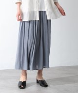 ブルー