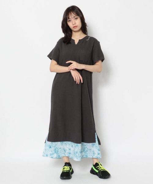 セール 30 Off ワッフル タイダイ ワンピース Waffle Tie Dye Onepiece アヴィレックス Avirex D Fashion