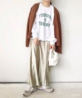 ライトグリーン