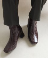 ダークブラウン系1