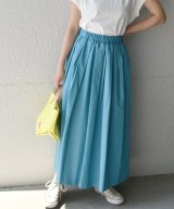 ライトブルー