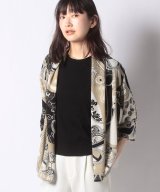 ベージュ