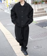 ブラック