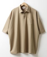 ベージュ