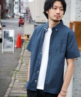 ブルー