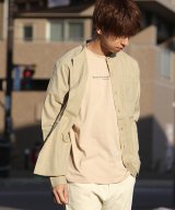 ベージュ