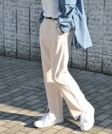 アイボリー