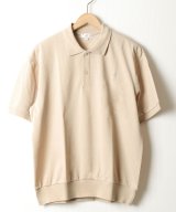 ベージュ