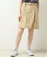 ベージュ