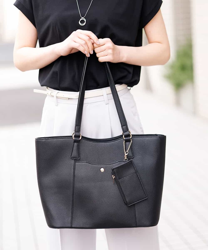 美品 TOCCA トッカ 黒 トートバッグ 軽量 大容量 A4 パソコン