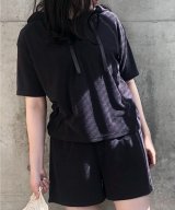 チャコール