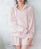 ピンク