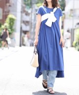 ブルー