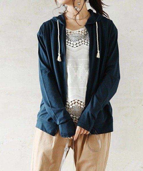 クーポン】【and it_】UVカット指穴ZIPパーカー【M】【L】【LL】 パーカー レディース 大きいサイズ 夏服 UVカット 夏 薄手 uv パーカー(500878646) | アンドイット(and it_) - d fashion