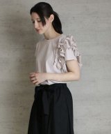 ピンクベージュ