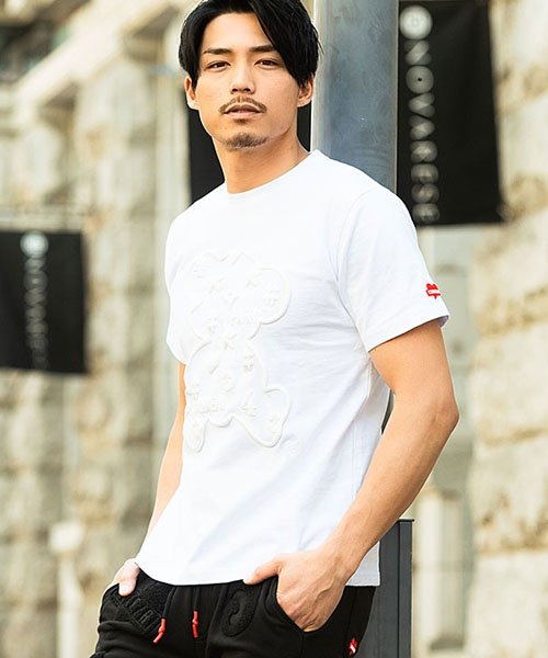 クーポン Luxe R 発泡ベアプリントクルーネック半袖tシャツ メンズ 半袖 クマ 熊 モノグラム 蛍光色 ネオンカラー エスビーセレクト Sb Select D Fashion