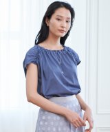 ブルー