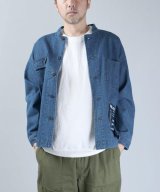 ブルー
