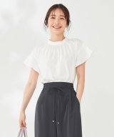 オフホワイト