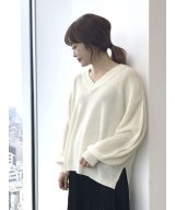 オフホワイト