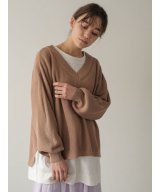 ベージュ