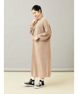 ベージュ