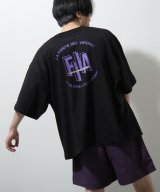 ブラック