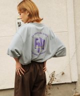 ブルー