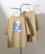 ベージュ
