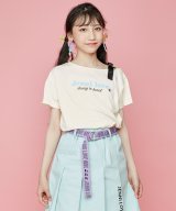オフホワイト