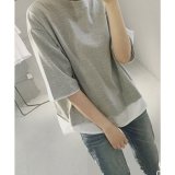 グレー