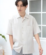 ライトベージュ