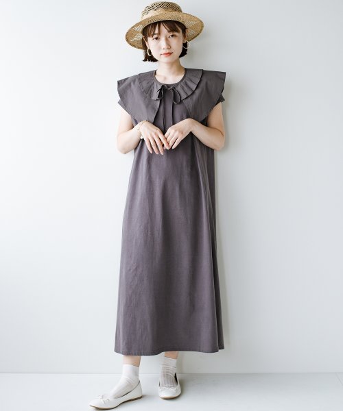 明日もわたしの隣にいてね いつもきっと思い出してね 表情を変えられるプリーツの付け衿とちょび袖ワンピースのセット By You Made Me ハコ Haco D Fashion
