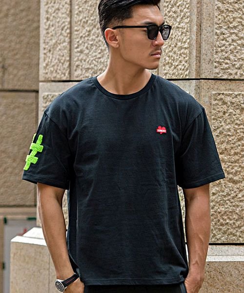 Luxe R バックサガラ刺繍クルーネック半袖tシャツ メンズ 半袖 クルーネック 刺繍 ロゴ ワッペン ネオンカラー 蛍光色 春 夏 薄手 カットソー エスビーセレクト Sb Select D Fashion