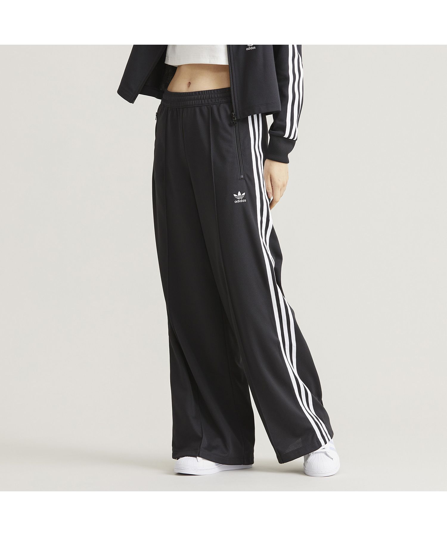 タイムセール‼️adidas originals トラックパンツ ジャージ