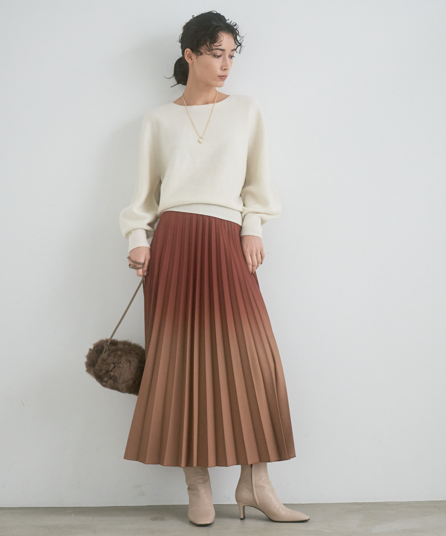 美品　アナイ/ANAYI/グラデーションプリーツスカート36 ロングスカート アナイ/ANAYI/グラデーションプリーツスカート36 ロングスカート
