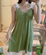 グリーン