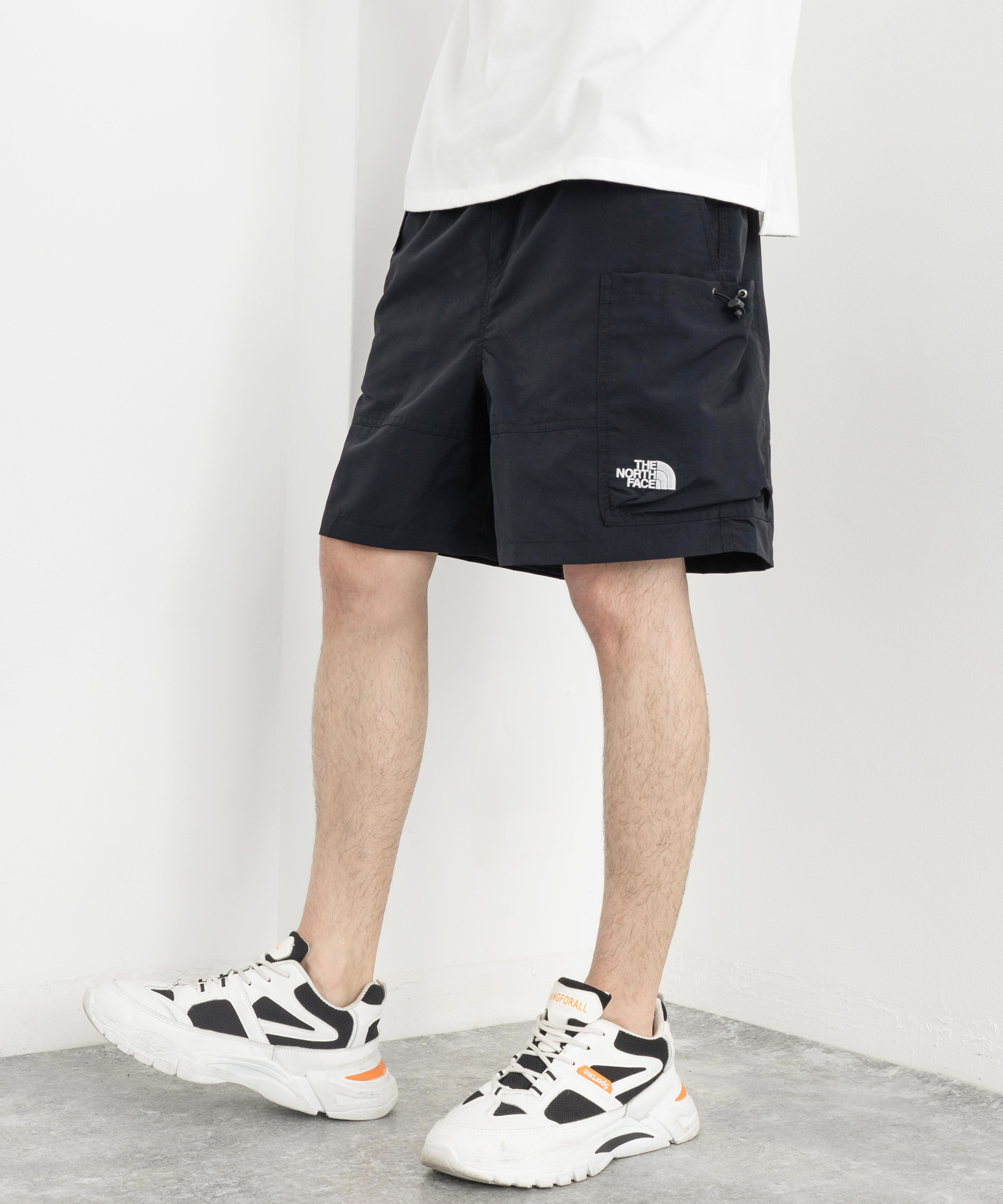 THE NORTH FACE WHITE LABEL(ザノースフェイス ホワイトレーベル