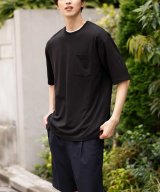 ブラック