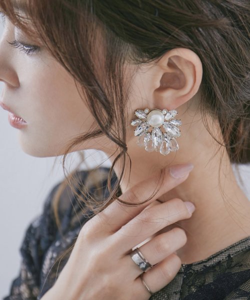 パーティー イヤリング アクセサリー 両耳 パール イミテーションパール シンプル おしゃれ 大きめ クリア 透明 ビジュー ドレス ワンピース シンプル 結婚 ニアナ Niana D Fashion