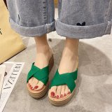グリーン