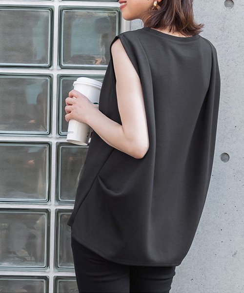 クーポンしわになりにくいタックデザインノースリーブトップス(504179098) コカ(coca) - d fashion クーポンしわになりにくいタックデザインノースリーブトップス(504179098) コカ(coca) - d fashion