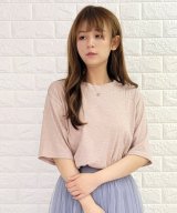 ベージュ